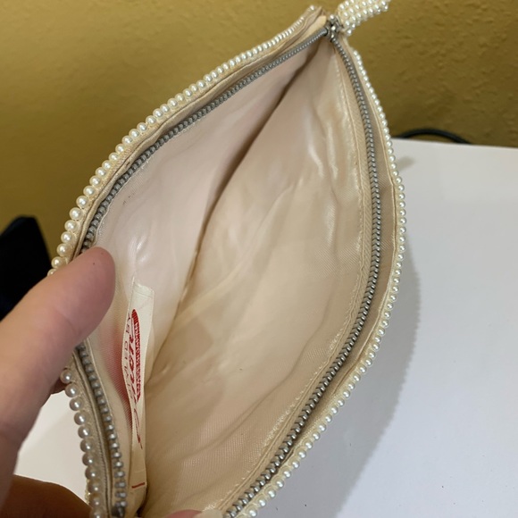 Vintage Ecru Clutch Evening Purse Styled By Simon of Japan Faux Pearls & Sequins - Picture 7 of 7